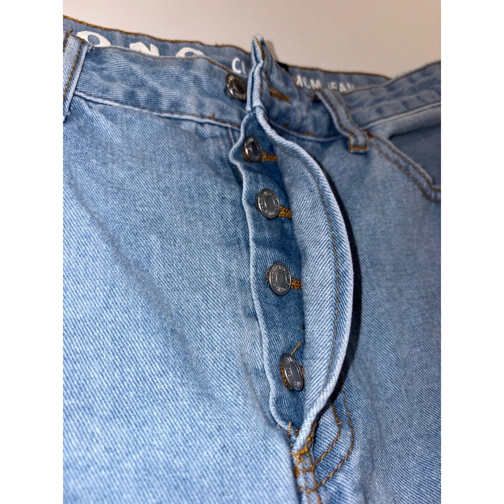 SONG CLASSIC MOM JEAN Light Wash Distressed Ripped Button Fly Women Sz 11 30L - Picture 6 of 8